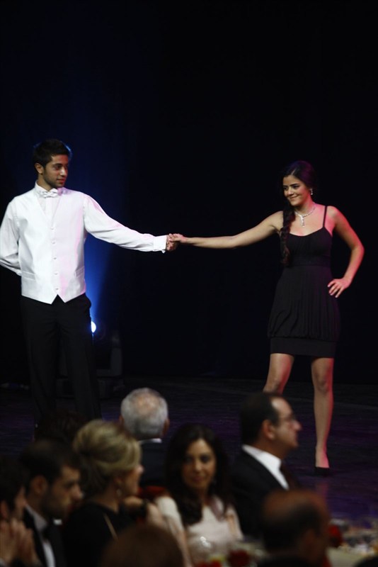 Bal des Debutantes 2012 